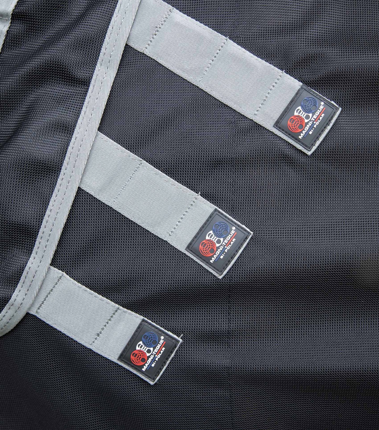 Premier Equine MAGNETIC Rug with Neck